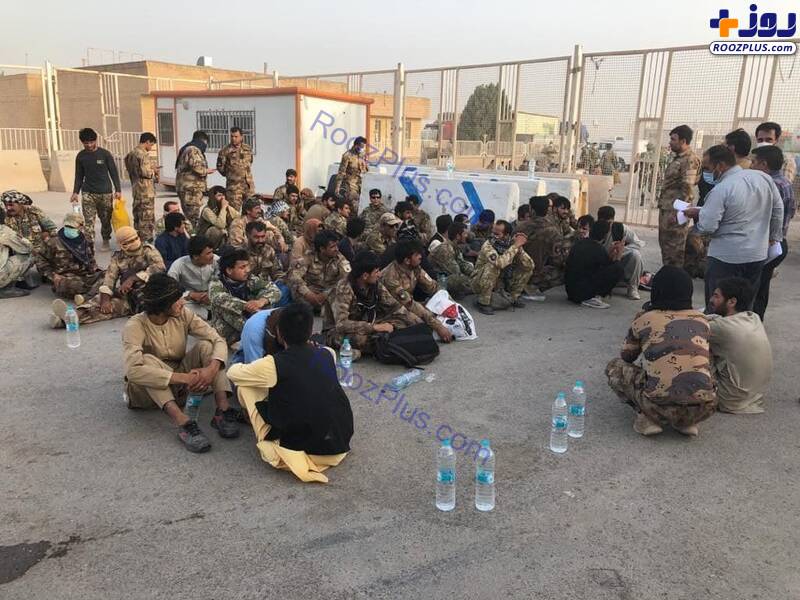 پناه آوردن سربازان ارتش افغانستان به مرز ایران/عکس