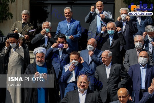 برداشتن ماسک ها برای آخرین عکس یادگاری دولت روحانی+ عکس