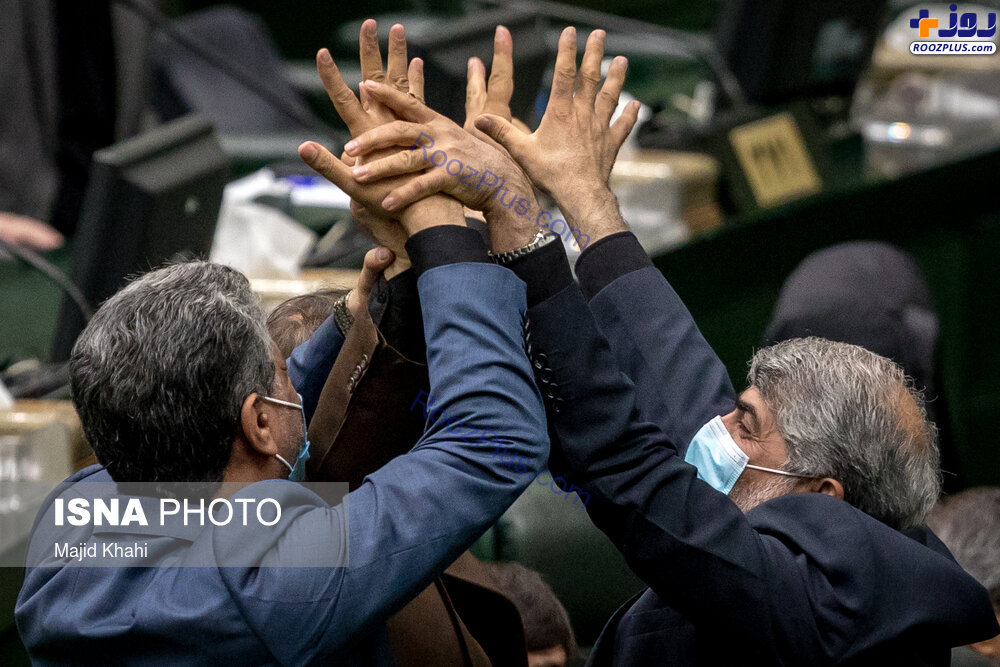 عکس/واکنش های نمایندگان در رای‌گیری امروز مجلس