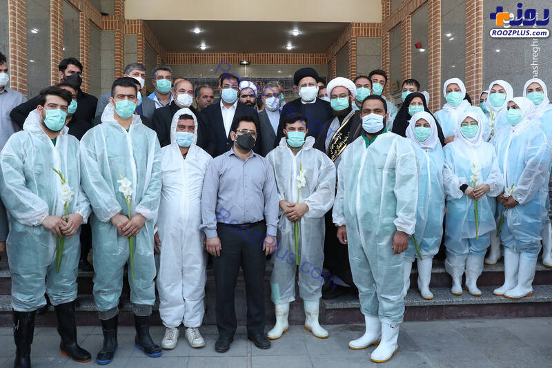 عکس/ دیدار رییس جمهور با کارکنان بهشت زهرای تهران