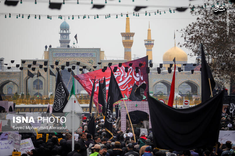 عکس/ تشییع پیکر ۱۰ شهید گمنام دفاع مقدس در مشهد