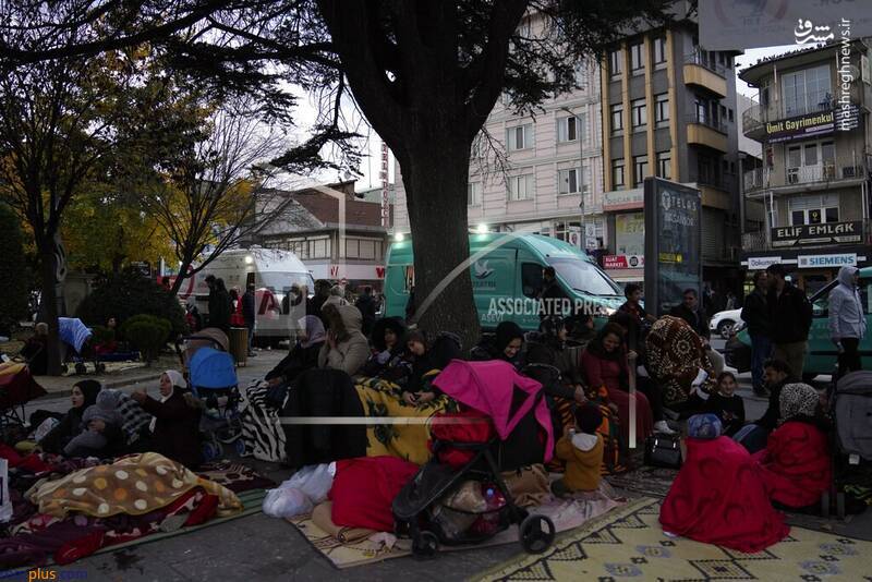 آوارگی مردم ترکیه بعد از زلزله مهیب/ عکس
