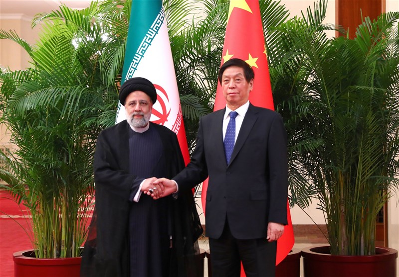 رئیسی در دیدار با رئیس کنگره ملی خلق چین: ایران و چین دوستان دوران سخت هستند/ قدردانی از حمایت‌های سازنده کنگره ملی خلق چین در جهت گسترش همکاری‌های دو کشور