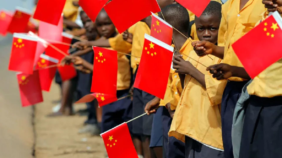 نفوذ اقتصادی عمیق چین در کشورهای آفریقایی با وجود برتری موقعیت نظامی آمریکا/ اژدهای زرد در قاره سیا
