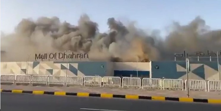 آتش‌سوزی در مجتمعی تجاری در عربستان سعودی