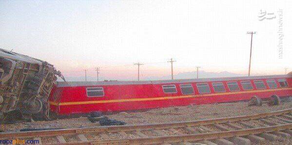 اولین تصاویر از خروج قطار مشهد یزد از ریل