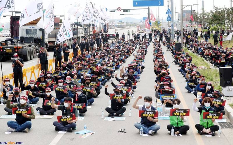 اعتصاب رانندگان کامیون در قلب کره/ عکس