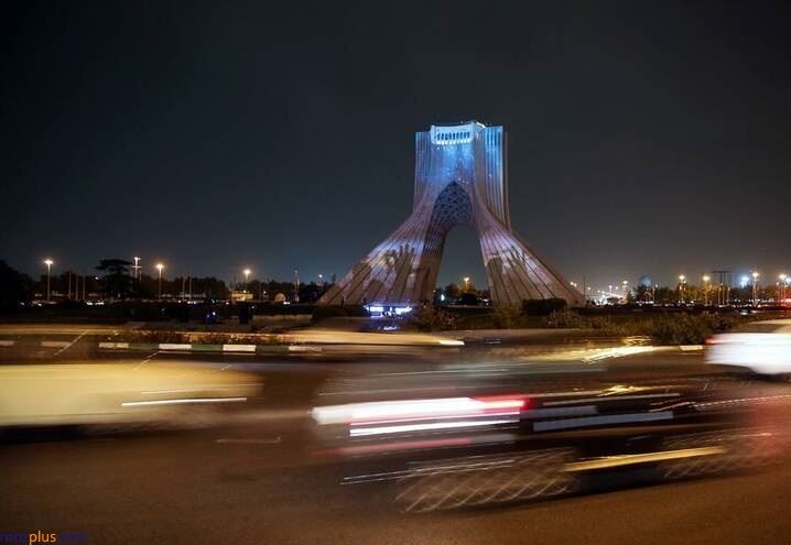 نورپردازی برج آزادی به مناسبت سالروز آزادسازی خرمشهر/ عکس