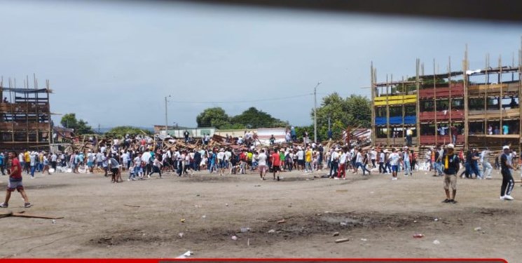 ریزش استادیوم گاوبازی در کلمبیا حداقل 4 کشته و 500 مجروح برجا گذاشت