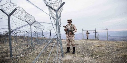 طالبان شایعه درگیری مرزی میان ایران و افغانستان را رد کرد