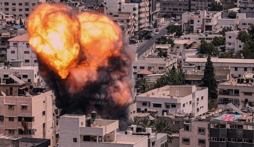 ادامه تجاوزگری اشغالگران صهیونیستی علیه نواز غزه با حملات هوایی بی وقفه/ شدت بخشیدن به حملات موشکی توسط نیروهای مقاومت فلسطین/ افزایش شمار شهدا غزه به 32 نفر