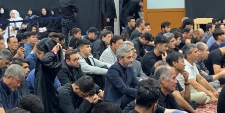 مذاکره‌ کنندگان ایرانی در مجلس عزاداری سالار شهیدان در مرکز اسلامی وین