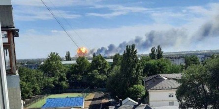 وقوع چندین انفجار در پایگاه هوایی روسیه در کریمه