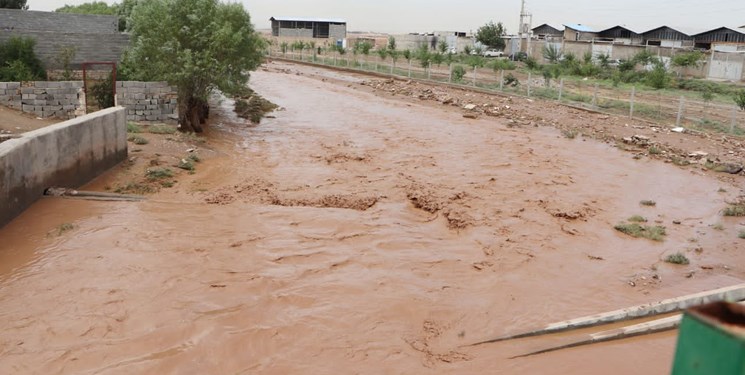 سیلاب جاجرود و شمال تهران به قرچک رسید