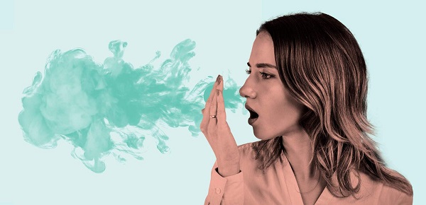 اگر بوی بد دهان آزارتان می دهد از این راهکارها استفاده کنید