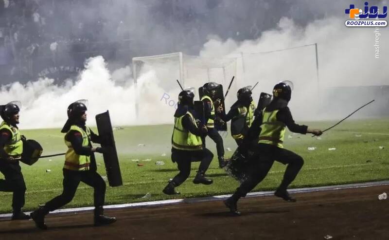 عکس/ ۱۲۷ کشته در حاشیه مسابقه فوتبال اندونزی