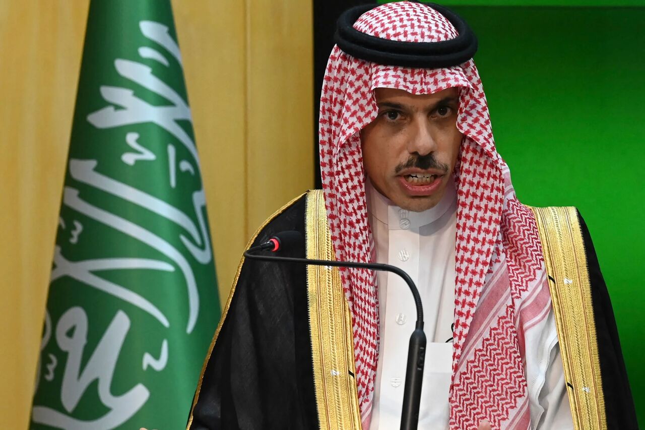 ادعای واهی وزیر خارجه سعودی علیه توان دفاعی پهپادی ایران