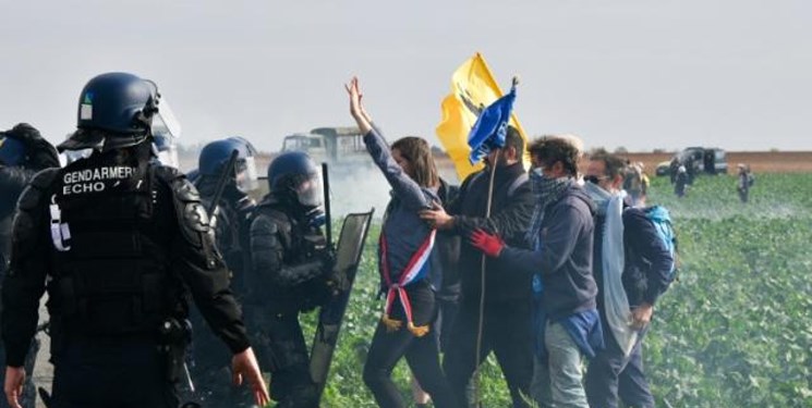 آشوب در غرب فرانسه؛ برخورد تظاهرکنندگان و پلیس