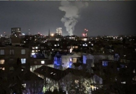 انفجار مهیب لندن را لرزاند/ ابر مرموز در آسمان لندن شکل گرفت