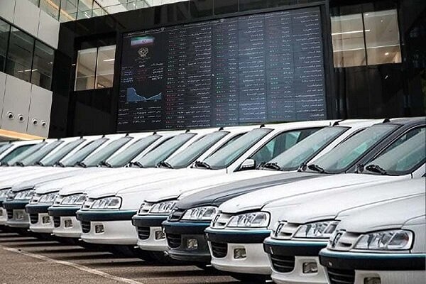 رشد 30 تا ۱۰۰ میلیون تومانی قیمت خودروهای پرطرفدار در آستانه واردات خودروهای خارجی/ واردات، تب خودرو را می‌کاهد؟