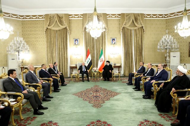 رییسی: اراده ایران و عراق بر توسعه مناسبات است‌/ روابط بین دو کشور خاص و ویژه و راهبردی است/ کوچکترین ناامنی در هر نقطه از  عراق، ناامنی در ایران محسوب می‌شود
