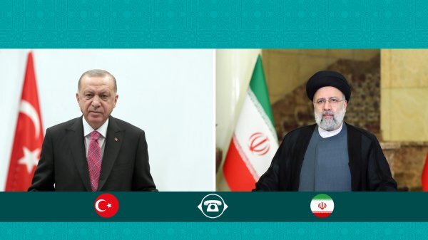 گفتگوی روسای جمهور ایران و ترکیه/ تاکید بر گسترش روابط اقتصادی، سیاسی، امنیتی، فرهنگی و تجاری دو کشور