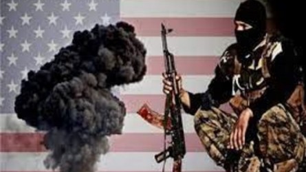 تحرکات نظامی مشکوک آمریکا در سوریه و مناطق مرزی این کشور با عراق/ آمریکا هیولای «داعش» را در سوریه بیدار می‌کند؟!