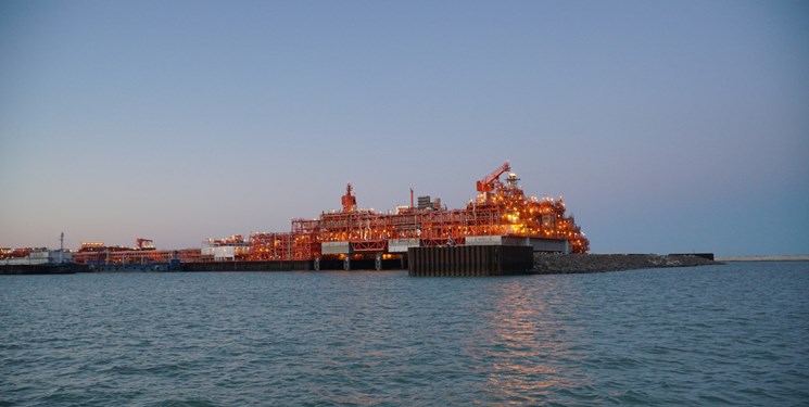 افزایش قیمت نفت در پی التهابات اخیر دریای سرخ؛ برنت وارد کانال 80 دلار شد/ بوی نفت 110 دلاری